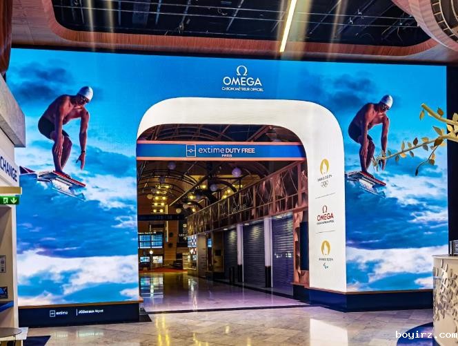 奥拓电子LED屏-戴高乐机场