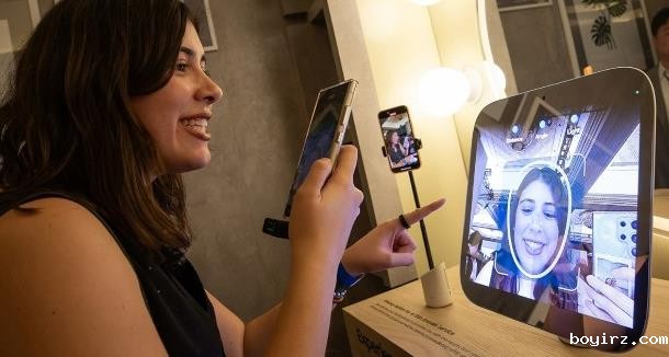 三星在CES 2025上推出MicroLED美容镜