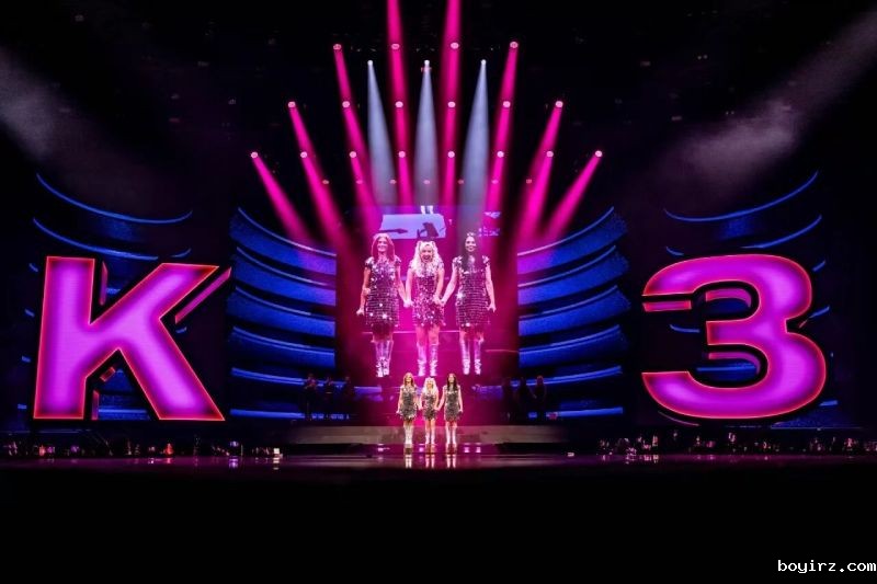 视爵光旭助力比利时女子组合K3重组巡演，打造标志性360°沉浸式LED舞台